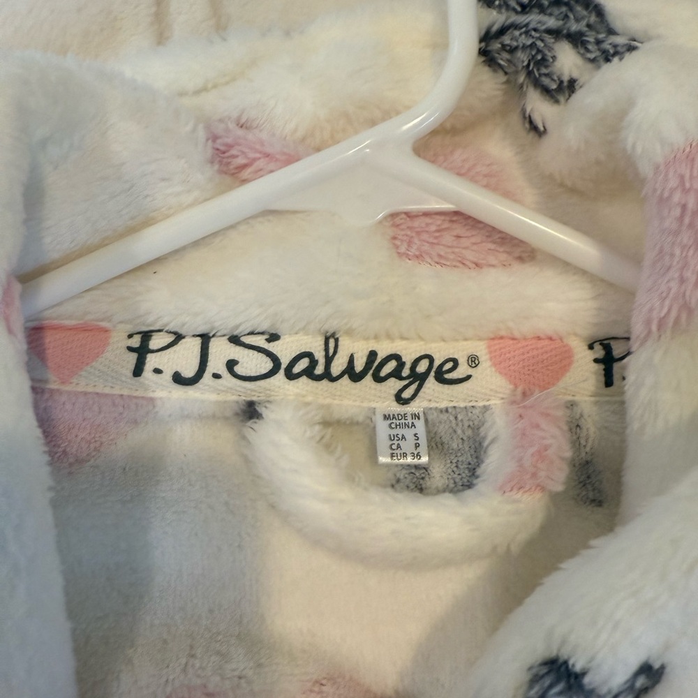P.J. Salvage Pink Heart and Gray Dog Print Robe - Picture 2 of 3
